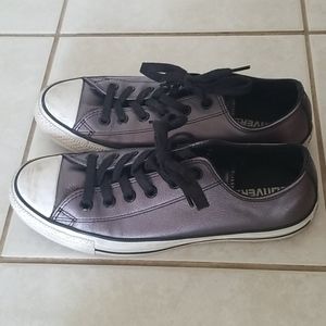 Converse size 9 Women's